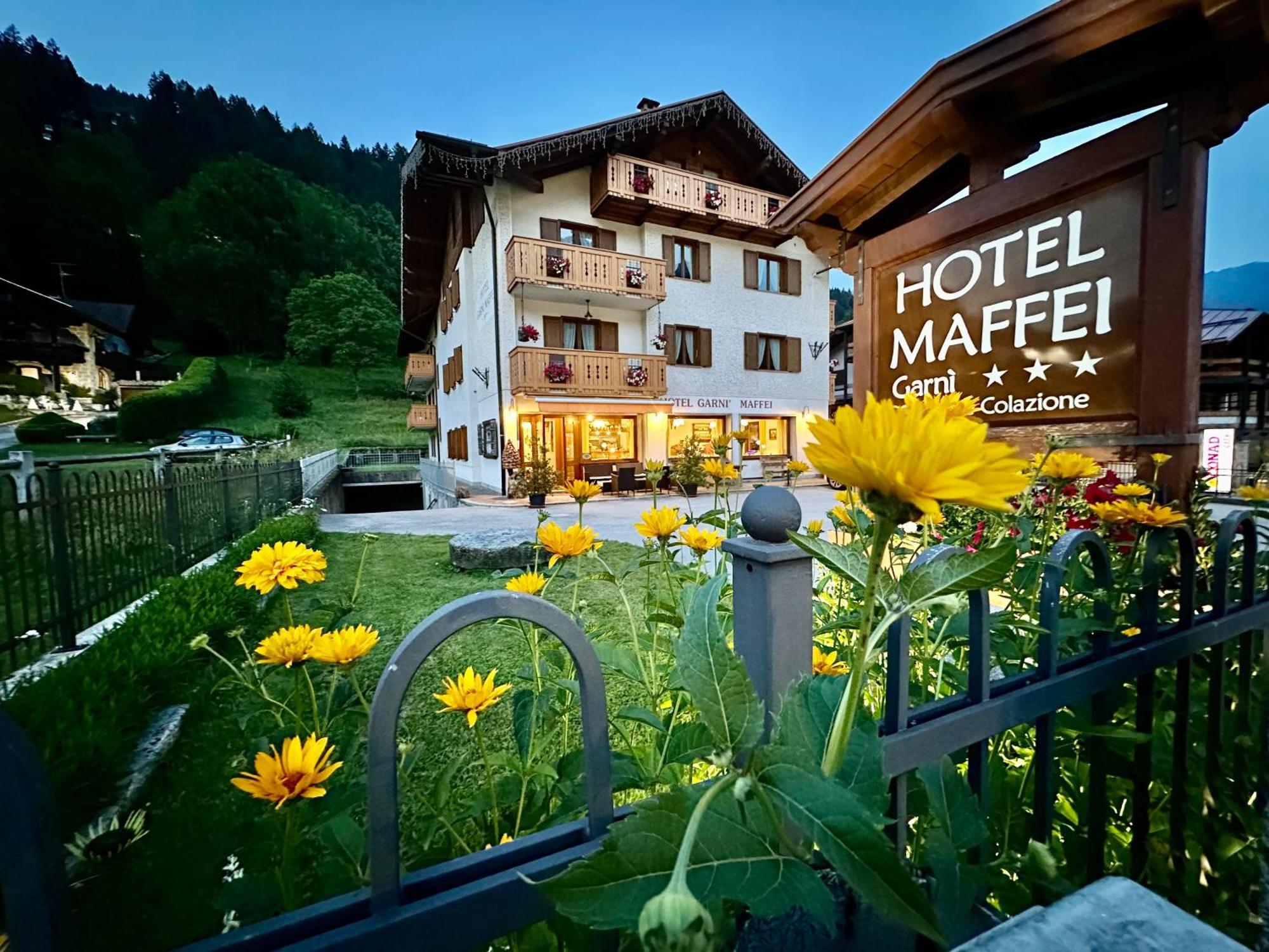 Hotel Garni Maffei Pinzolo Exterior foto